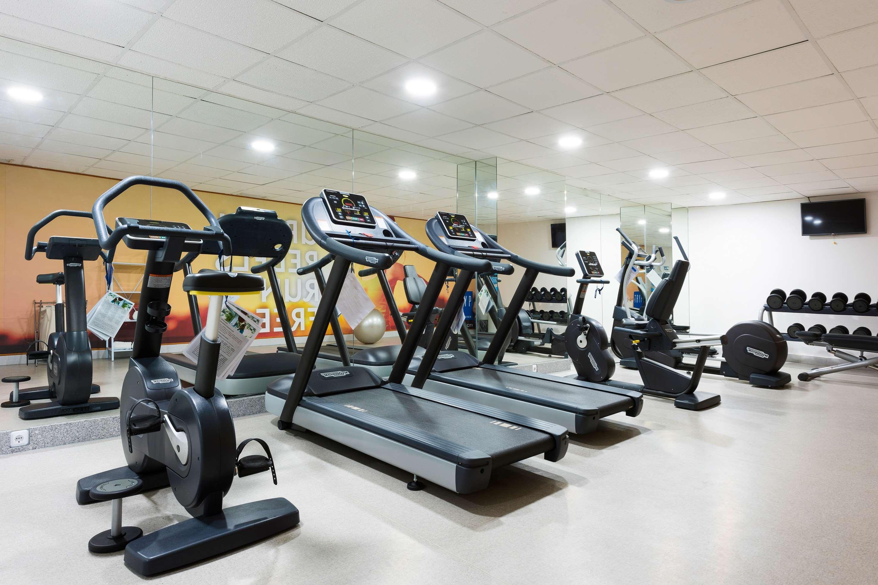 Azz Merida Medea Hotel Екстериор снимка