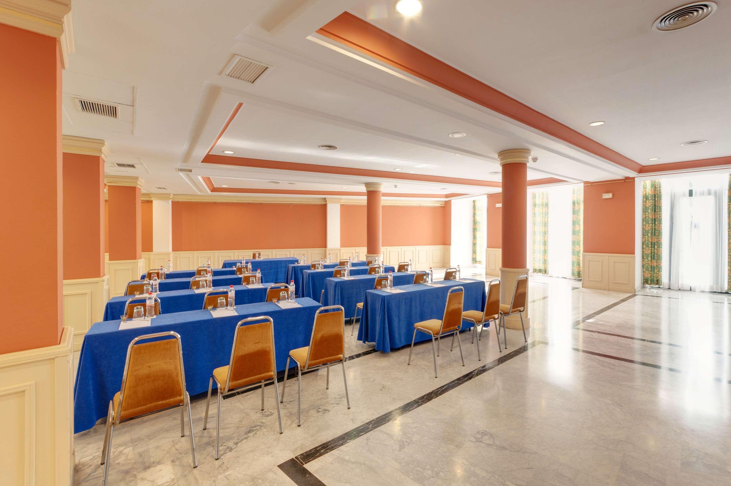 Azz Merida Medea Hotel Екстериор снимка