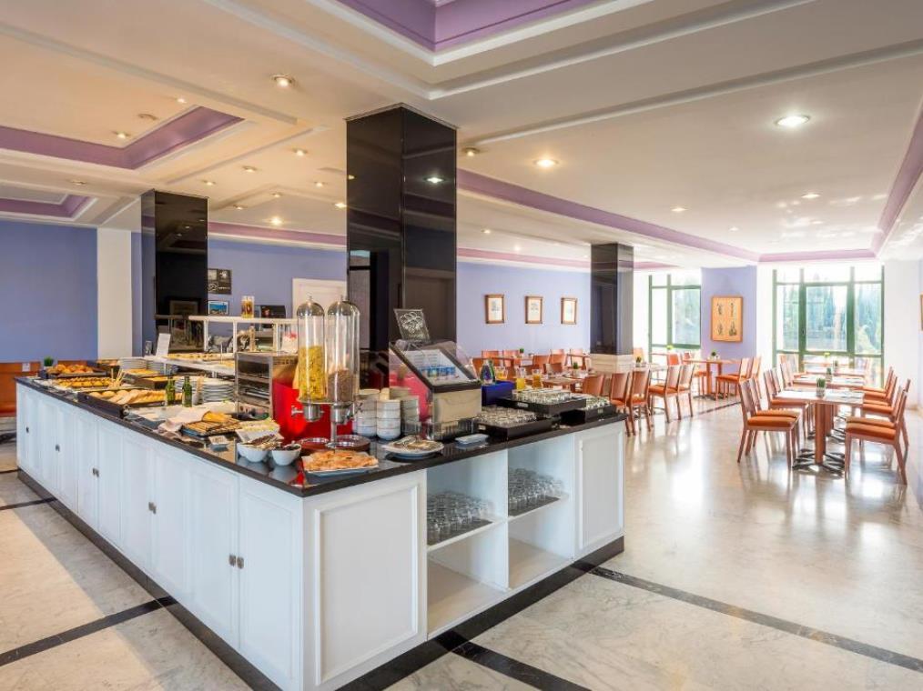 Azz Merida Medea Hotel Екстериор снимка