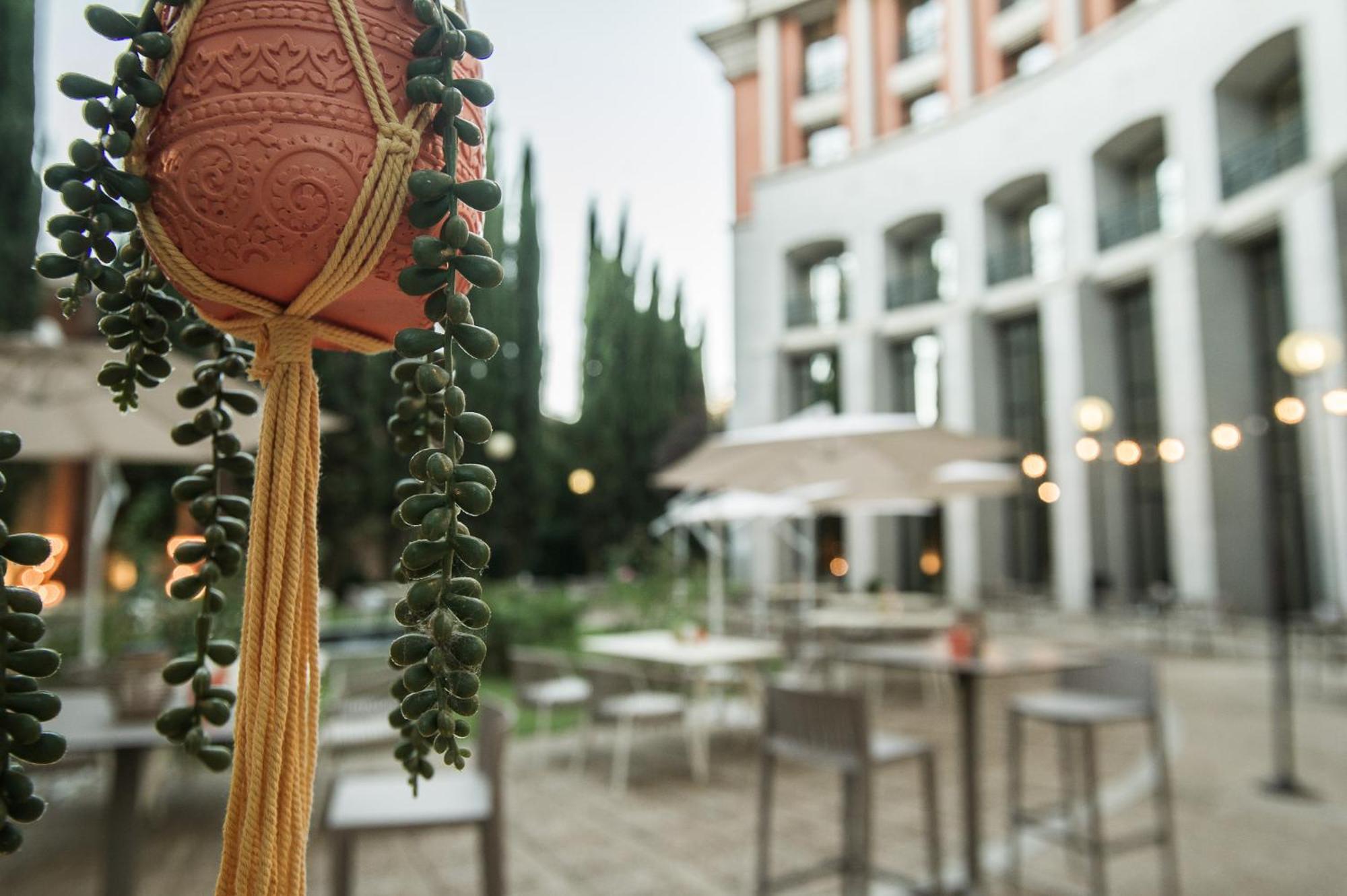 Azz Merida Medea Hotel Екстериор снимка