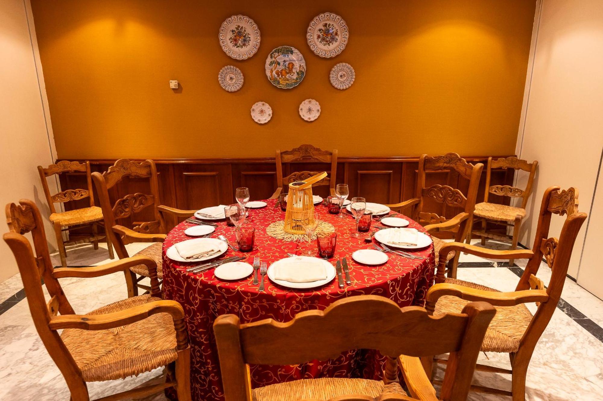 Azz Merida Medea Hotel Екстериор снимка
